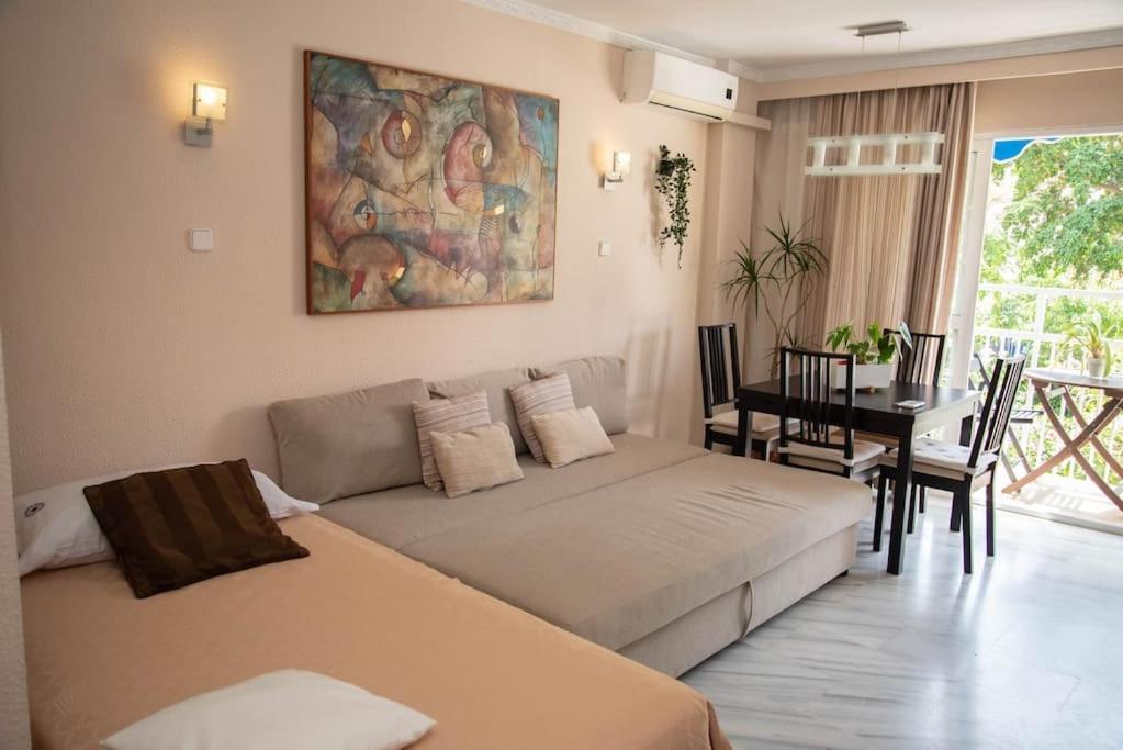 Piso Con Jardin Daire Málaga Dış mekan fotoğraf