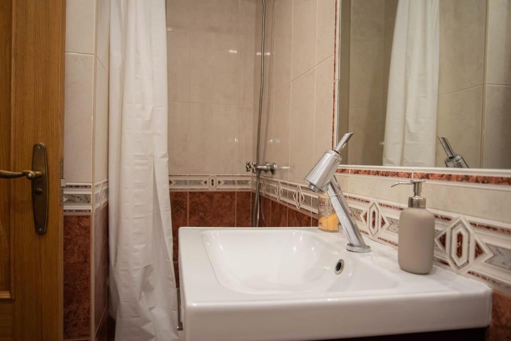 Piso Con Jardin Daire Málaga Dış mekan fotoğraf
