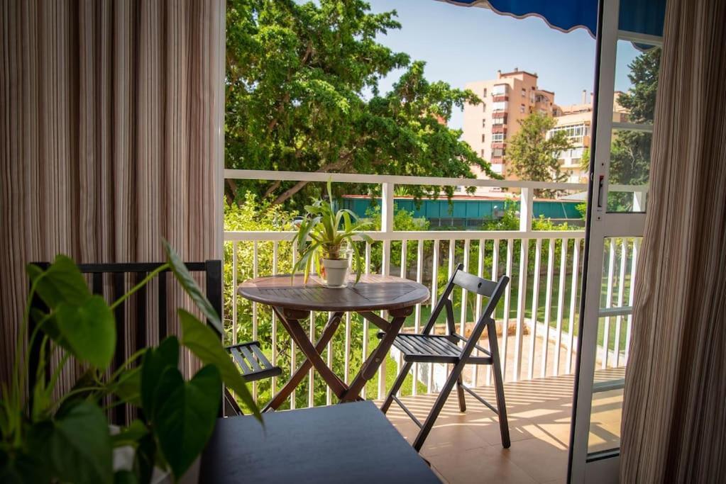 Piso Con Jardin Daire Málaga Dış mekan fotoğraf